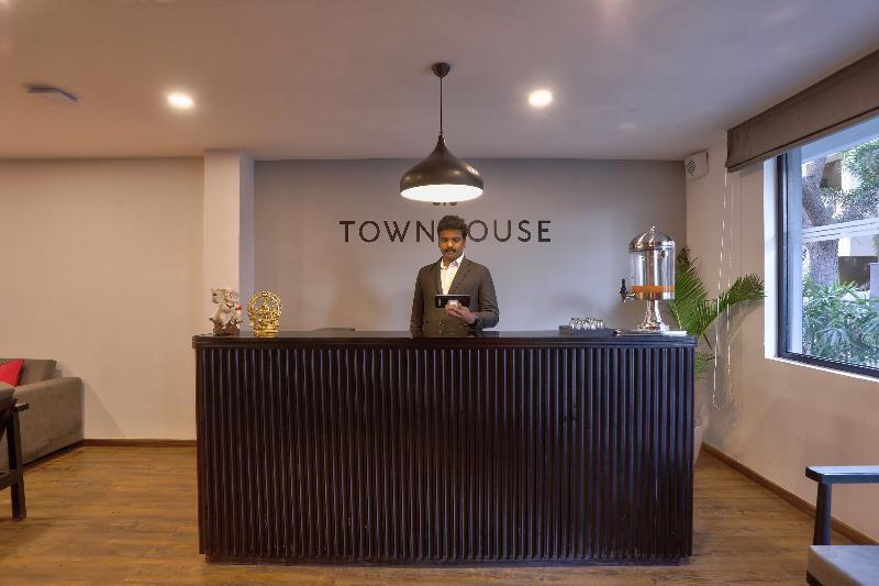 Oyo Townhouse 87 Spartan Nagar Ченай Екстериор снимка