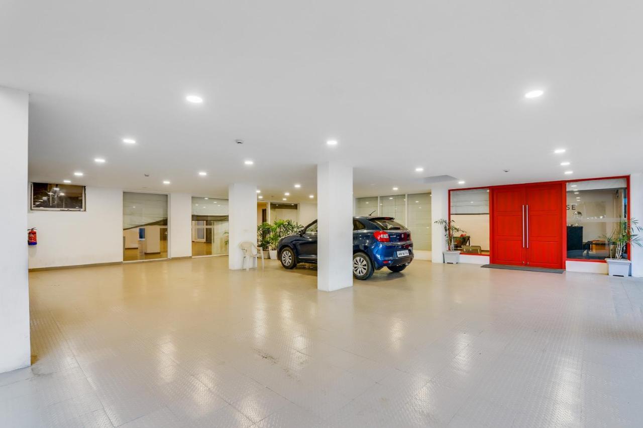 Oyo Townhouse 87 Spartan Nagar Ченай Екстериор снимка