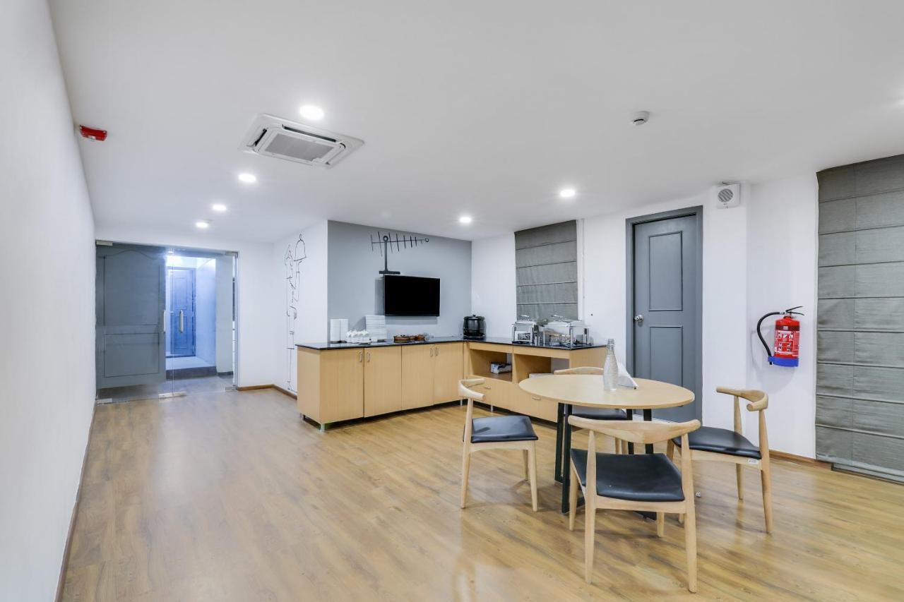 Oyo Townhouse 87 Spartan Nagar Ченай Екстериор снимка